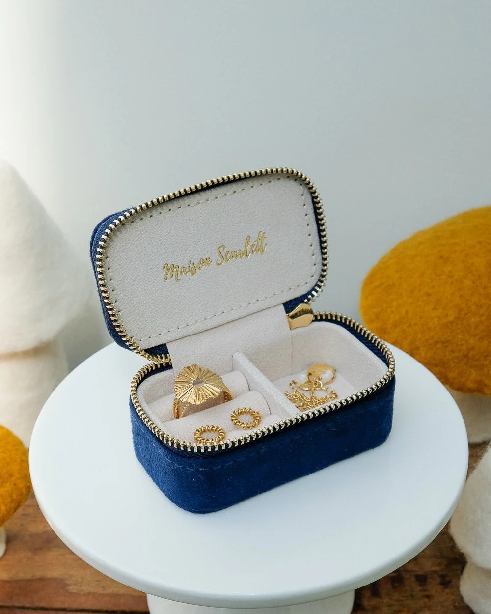 Mini boîte à bijoux de voyage Marie en velours - Image 7